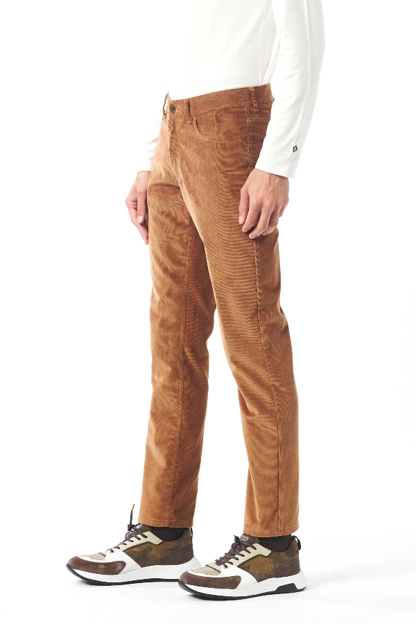 Picture of Giovane Gentile Trousers Casual