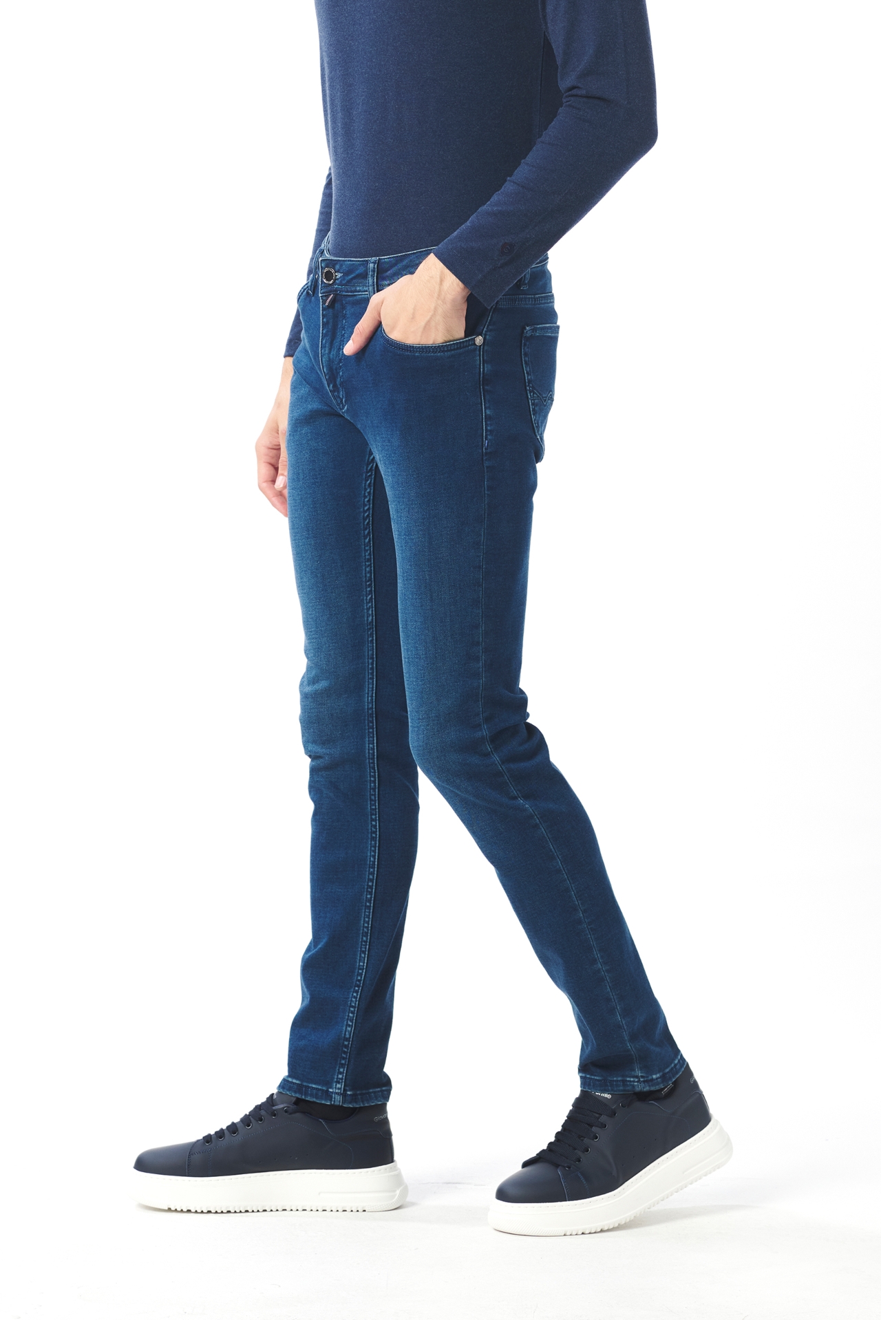 Picture of Giovane Gentile Trousers Denim
