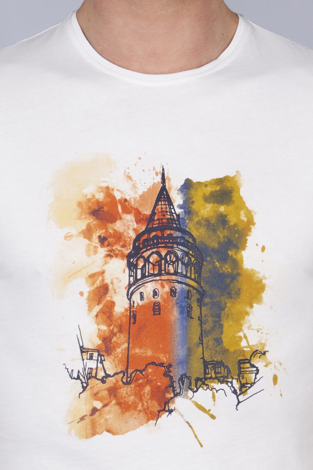 Picture of Giovane G. Designers T-shirt