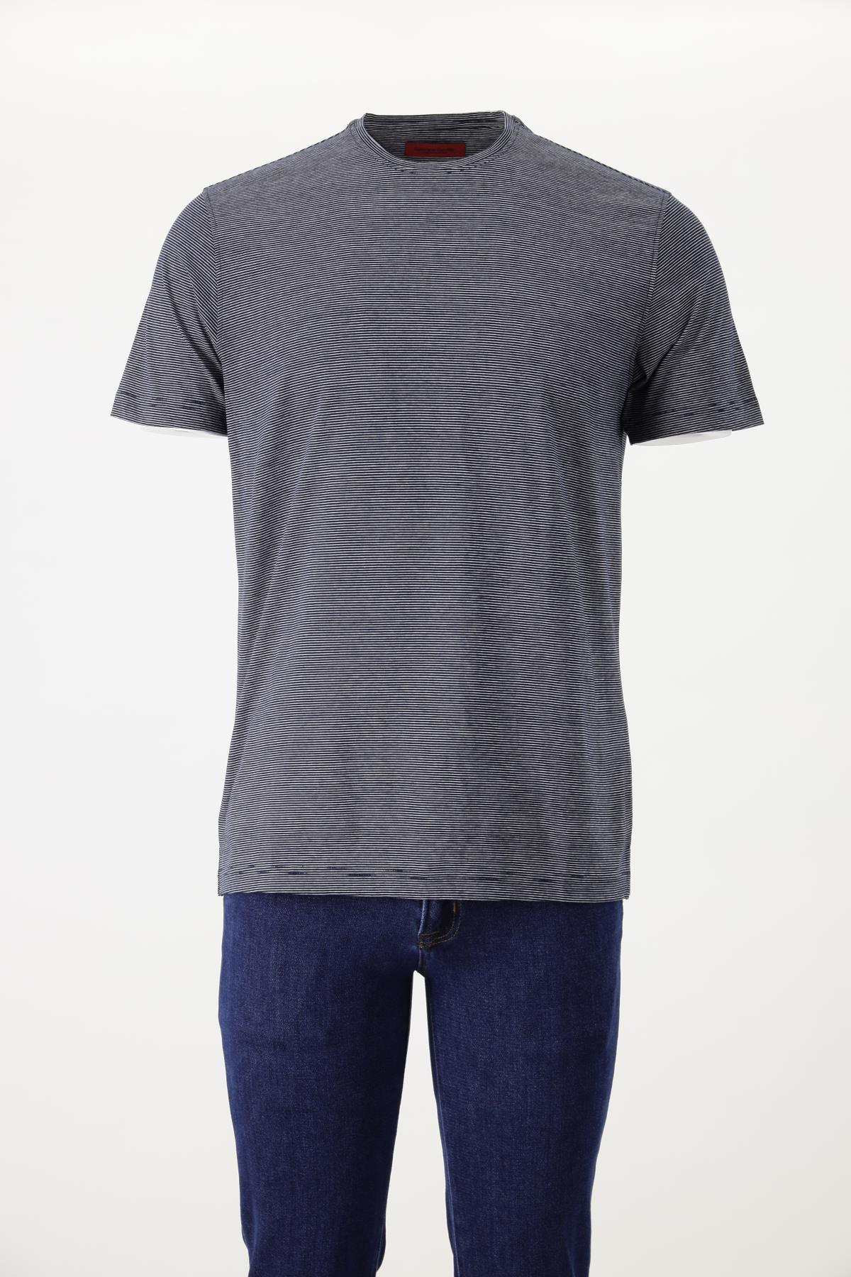 Picture of Giovane Gentile T-shirt