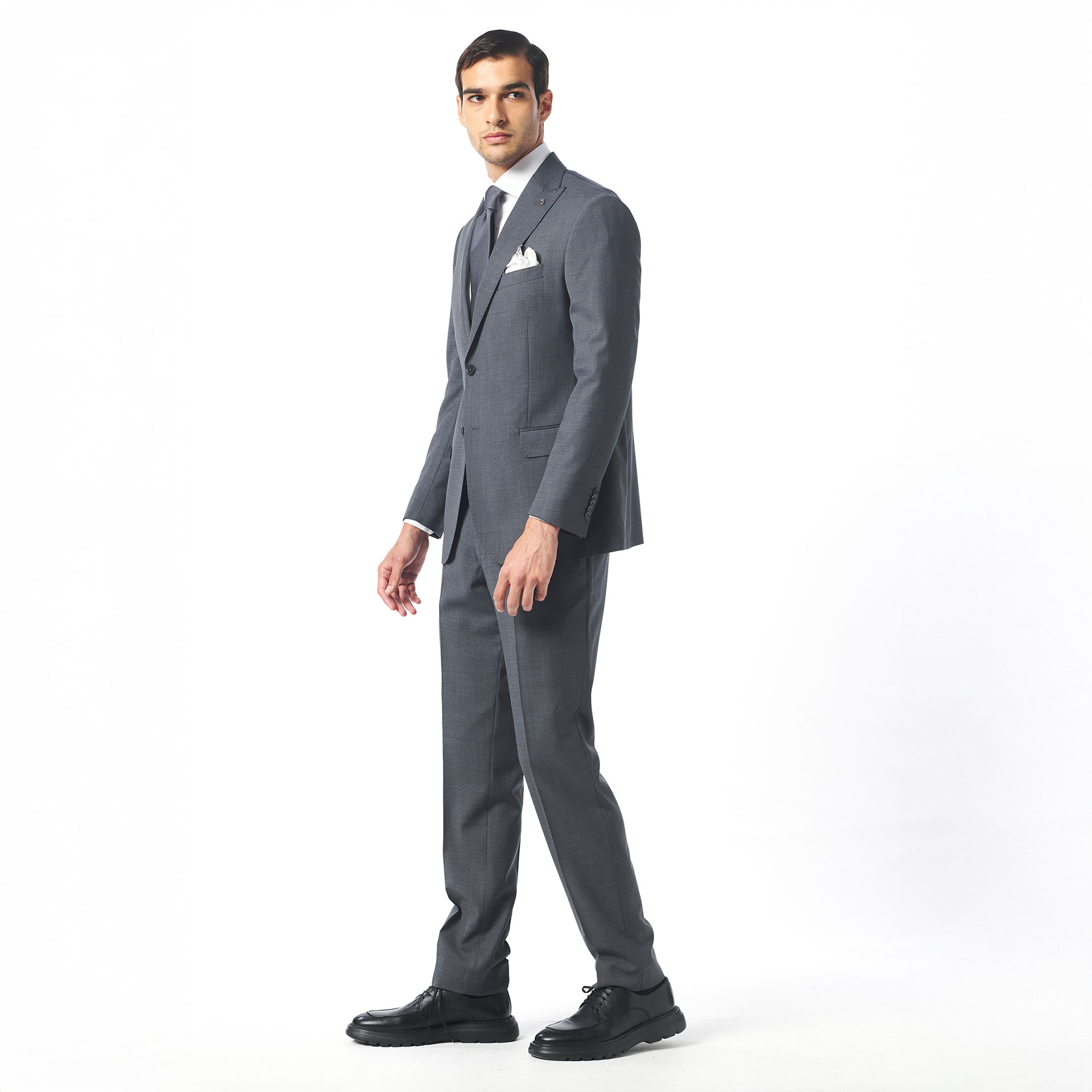 Resim Giovane G. Designers Takım Elbise (Basic Series)