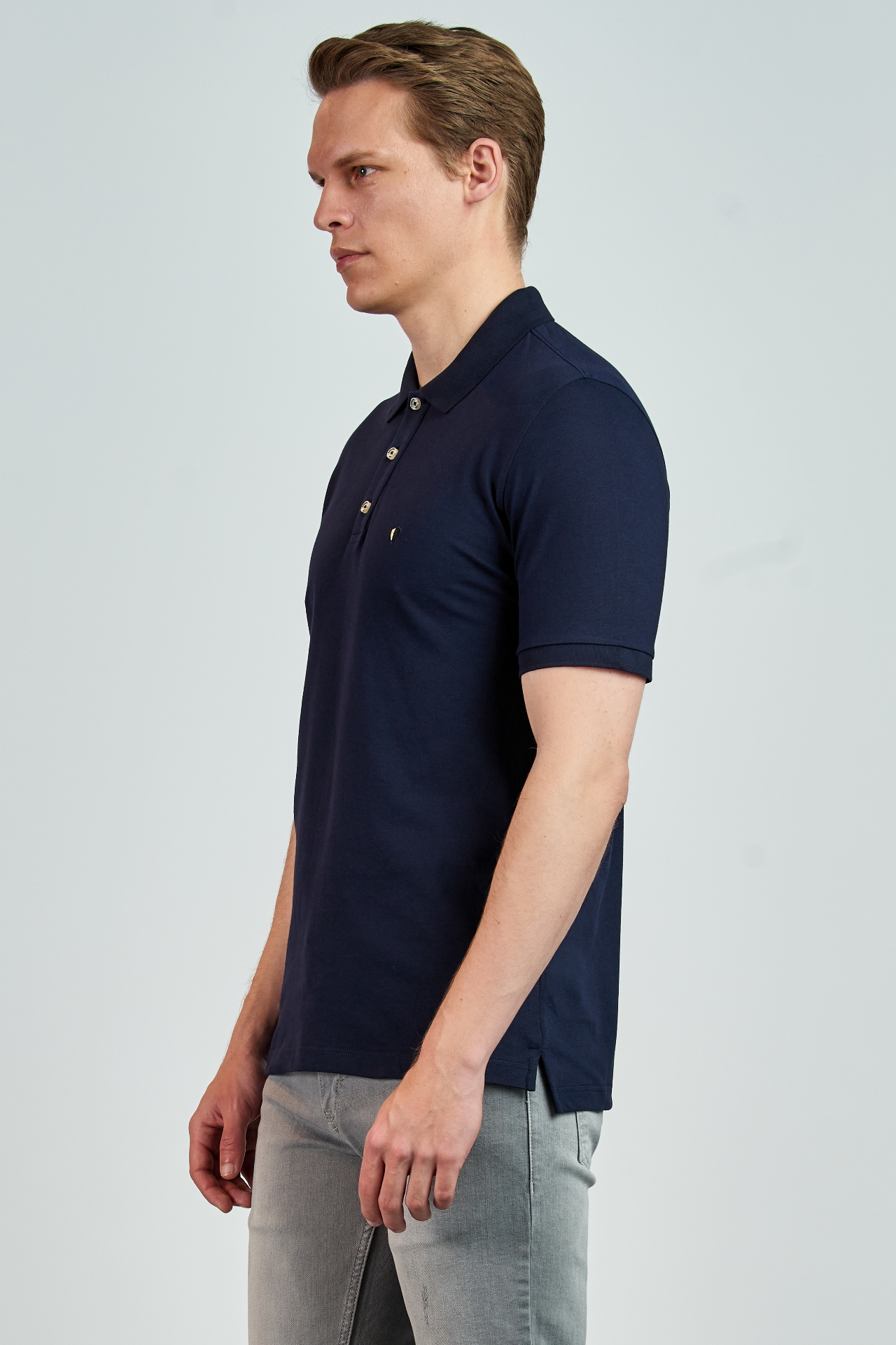 Picture of Giovane G. Designers T-shirt