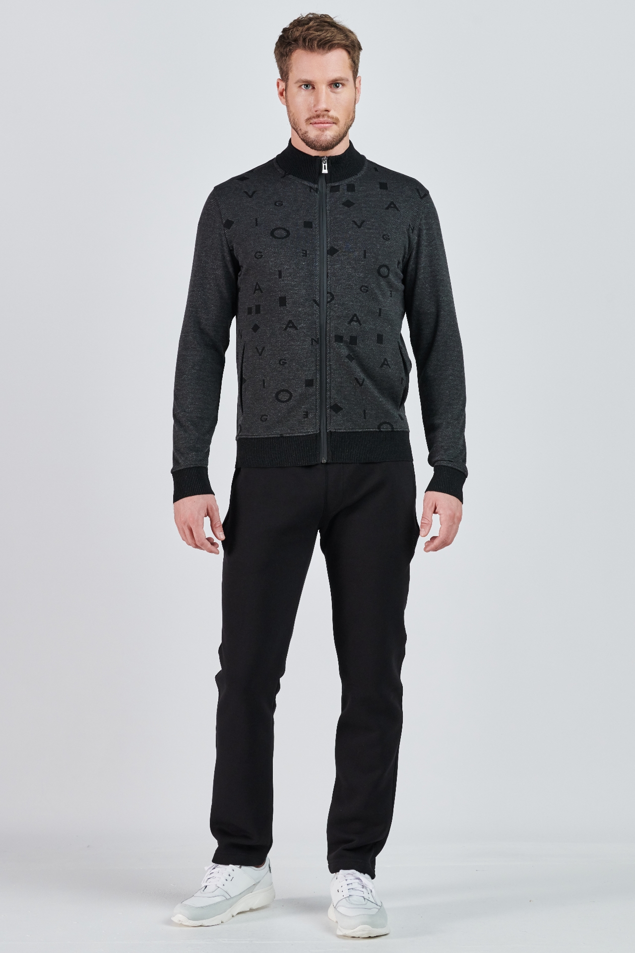 Picture of Giovane G. Designers Tracksuit