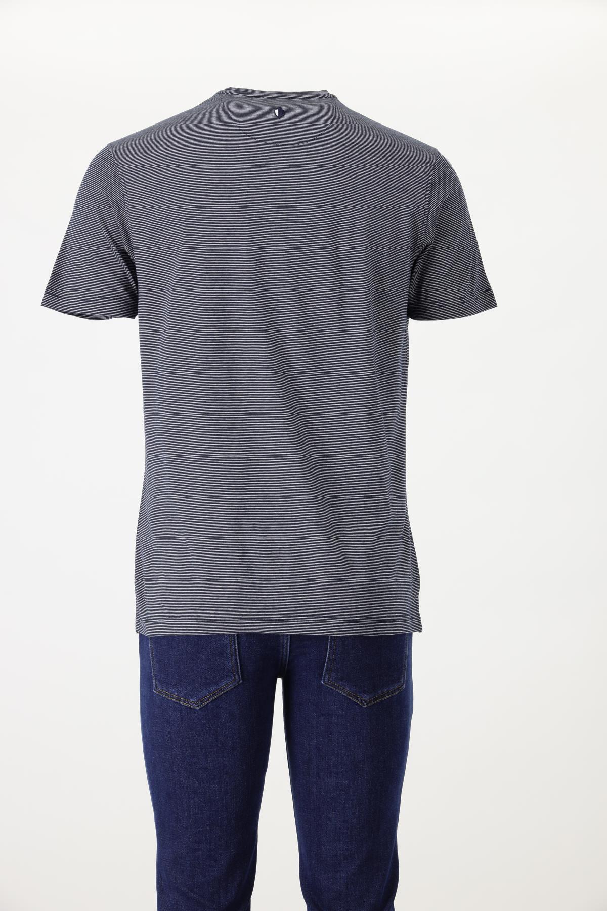 Picture of Giovane Gentile T-shirt