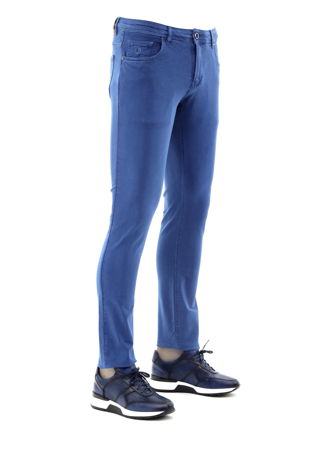 Picture of Giovane Gentile Trousers Casual