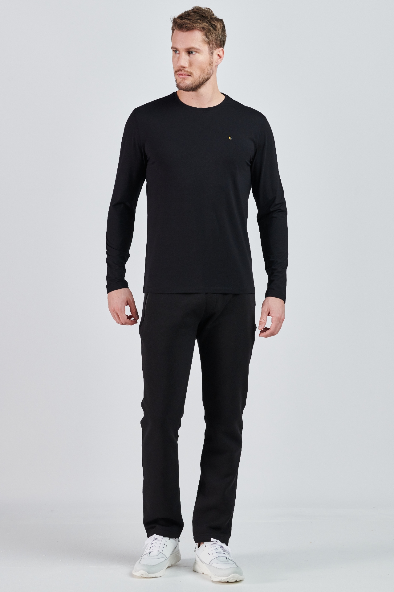 Picture of Giovane G. Designers T-shirt