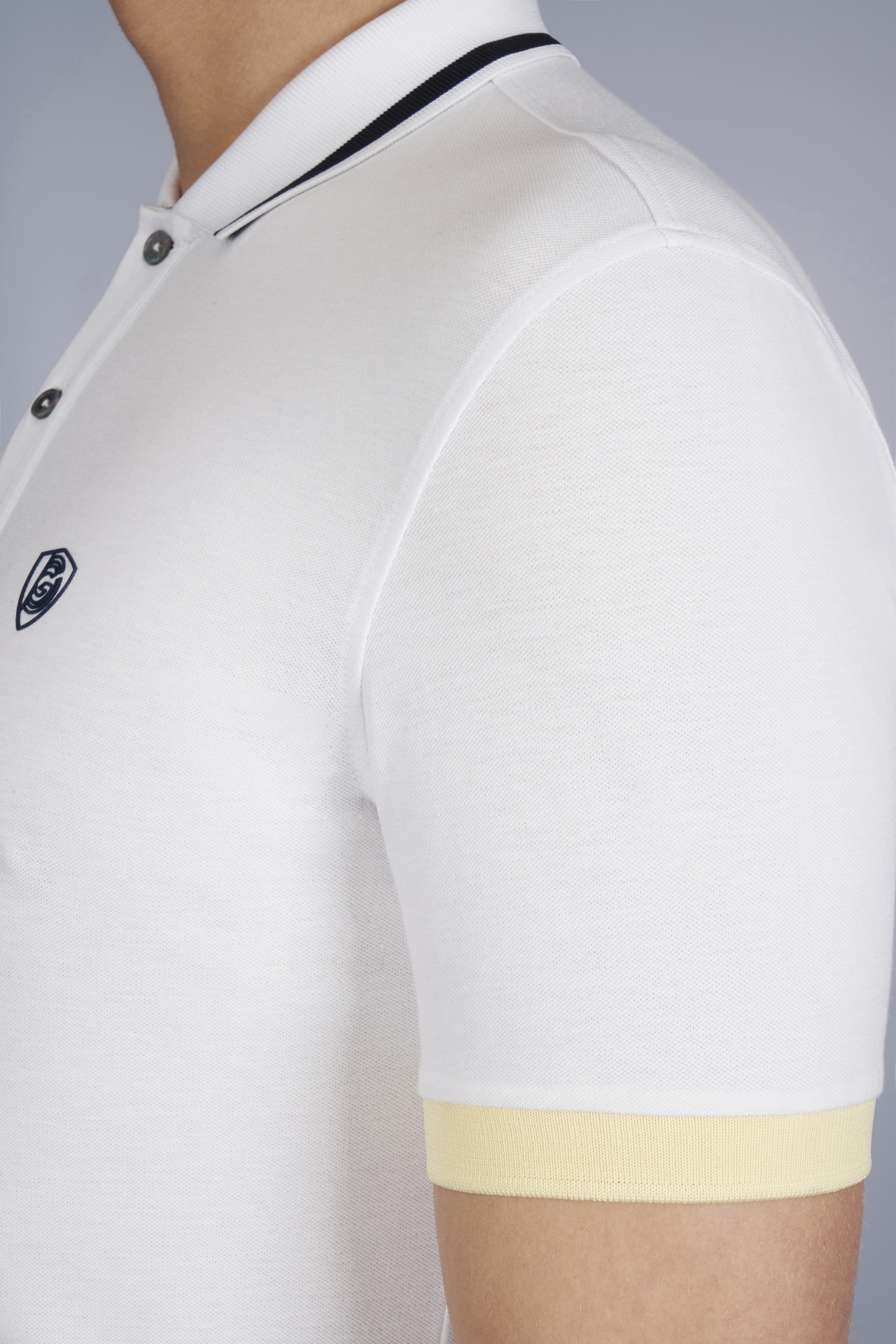 Picture of Giovane G. Designers T-shirt