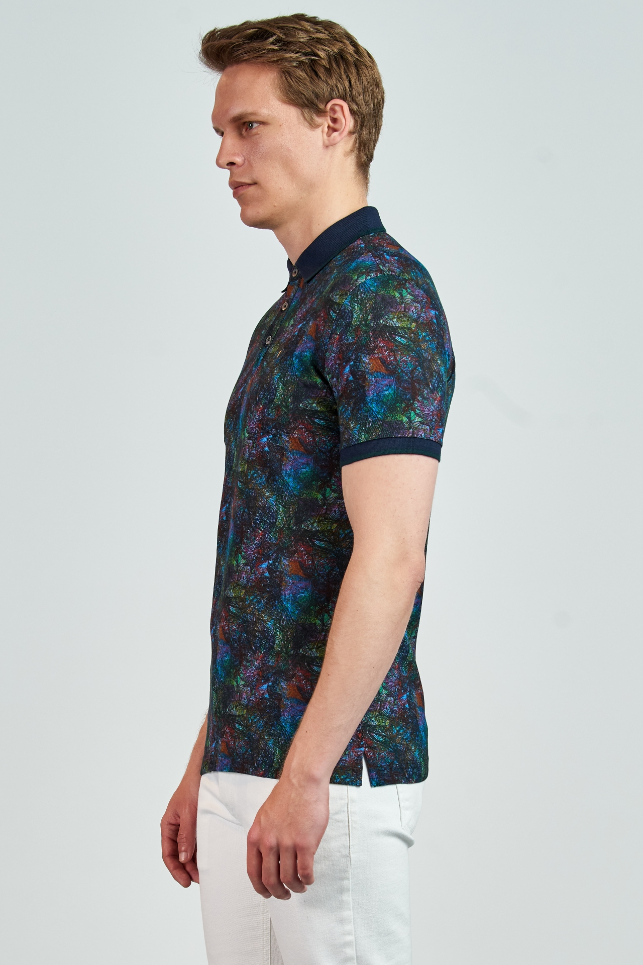 Picture of Giovane G. Designers T-shirt