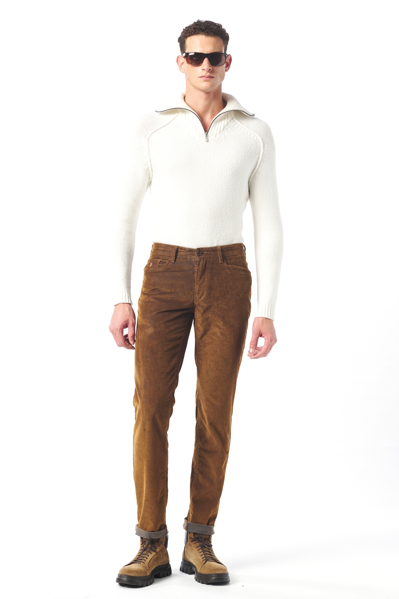 Picture of Giovane Gentile Trousers Casual