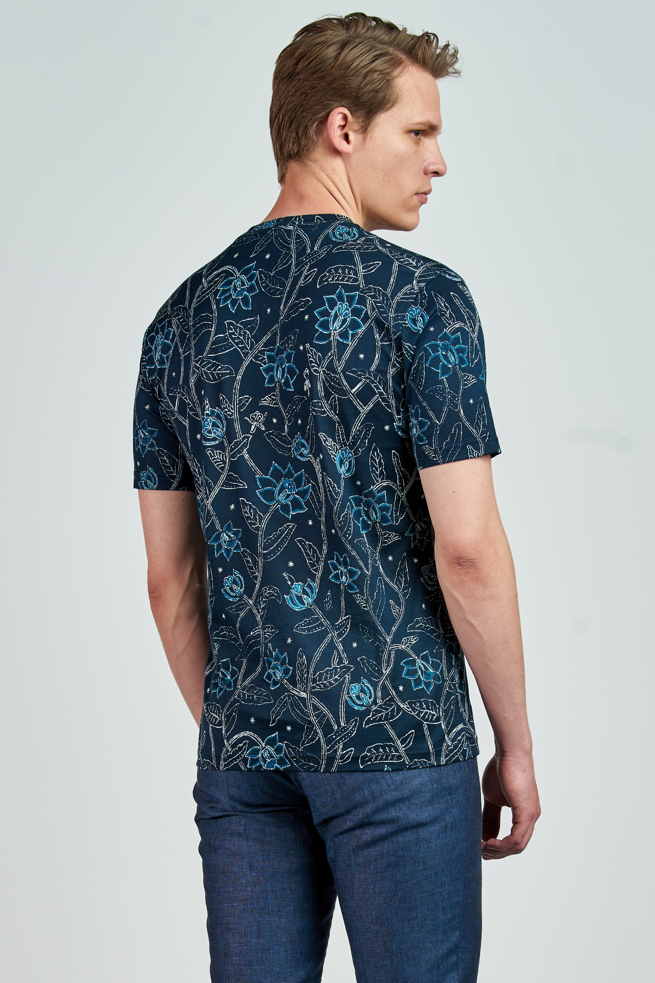Picture of Giovane Gentile T-shirt