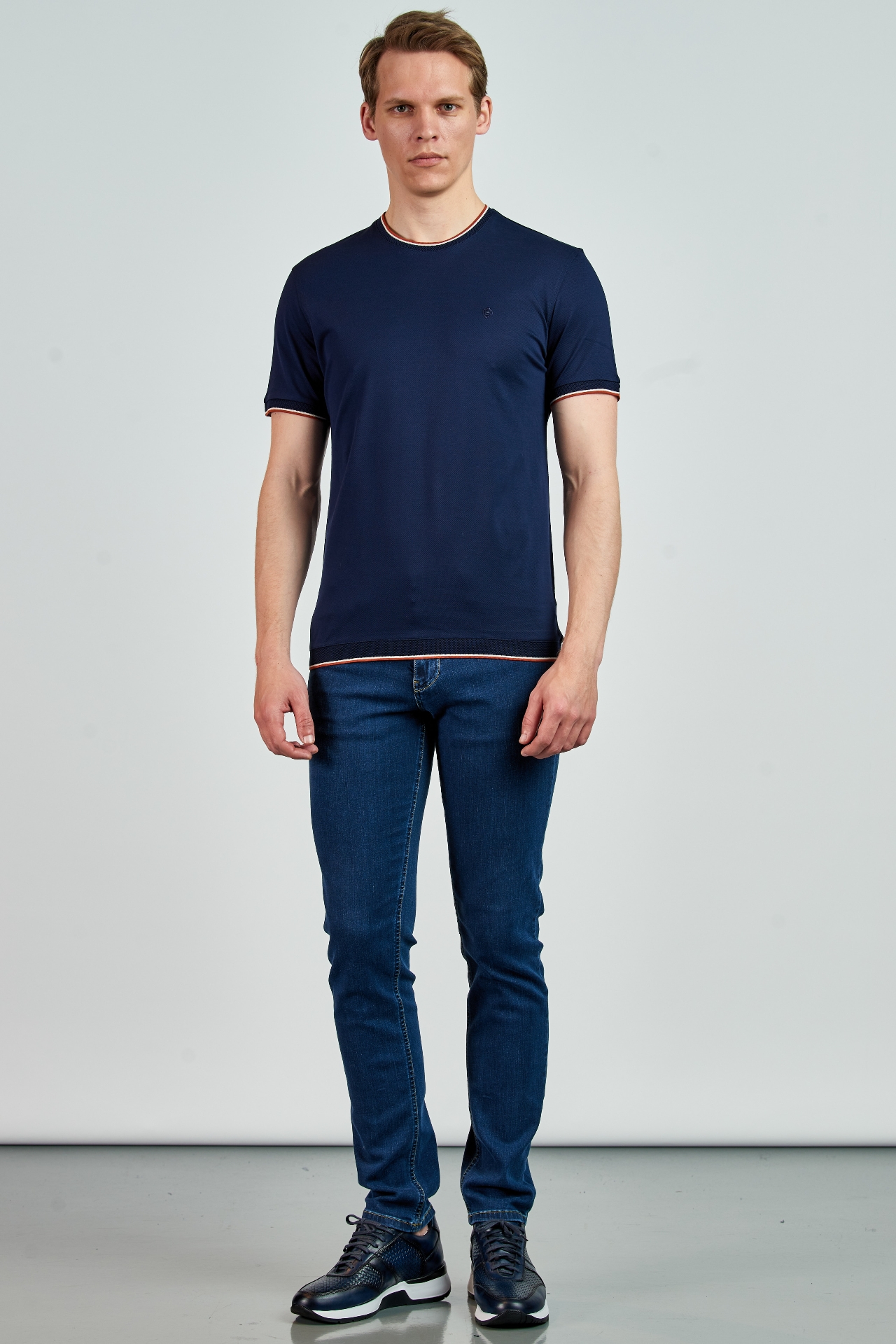 Picture of Giovane Gentile T-shirt