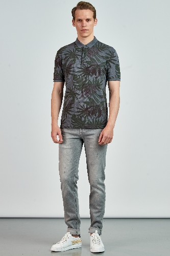 Picture of Giovane G. Designers T-shirt