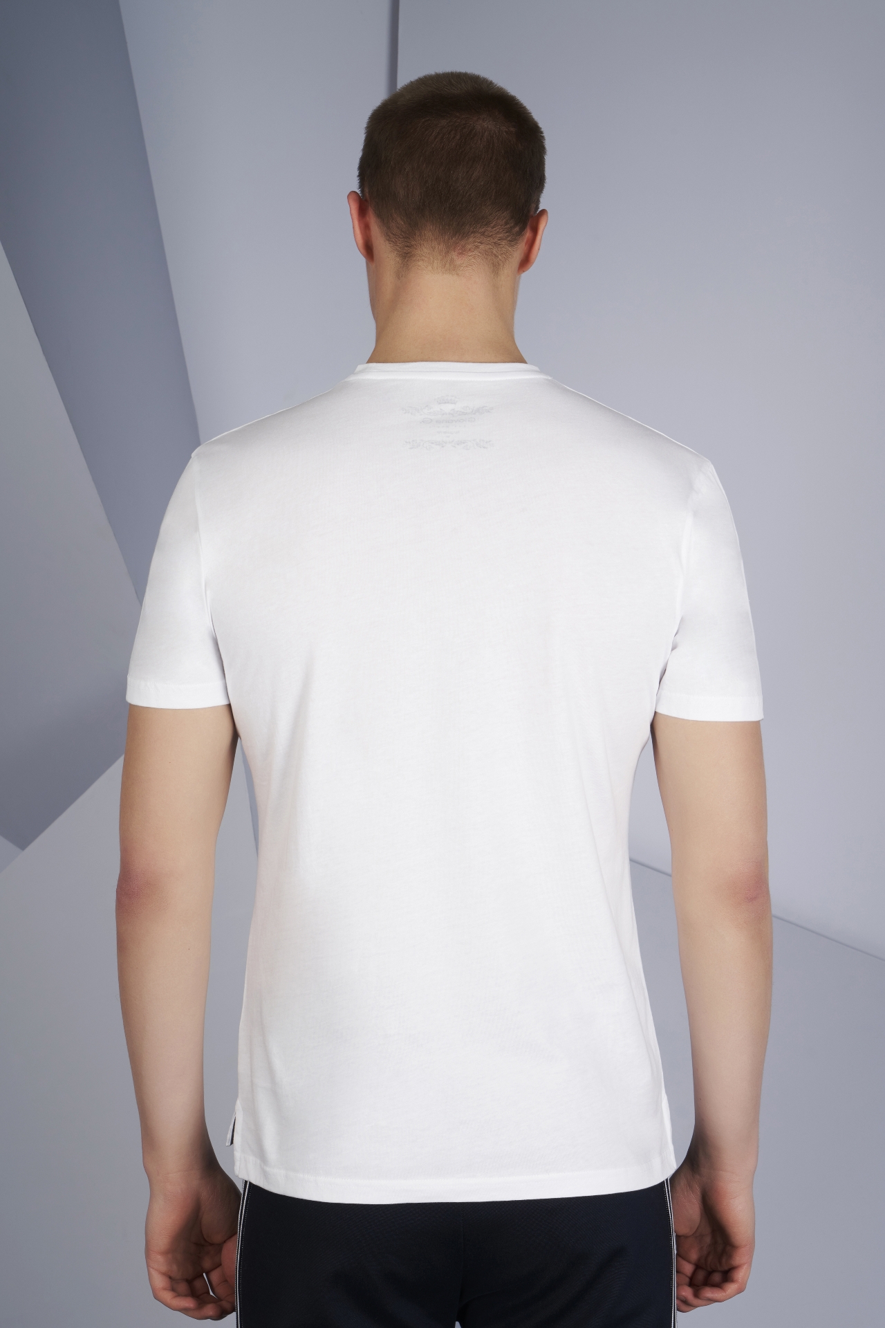 Picture of Giovane G. Designers T-shirt