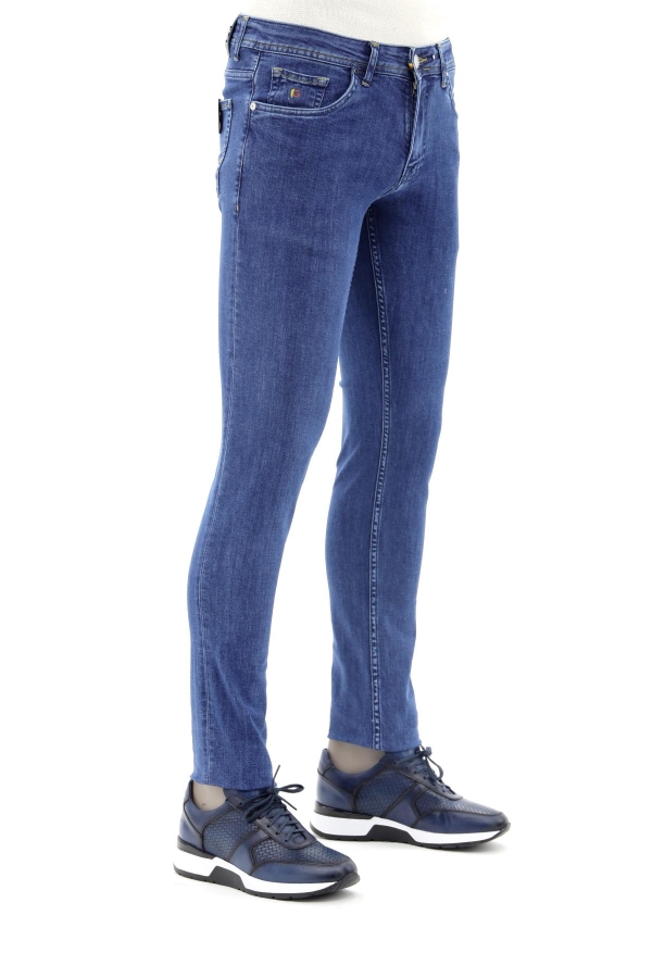 Picture of Giovane Gentile Trousers Denim