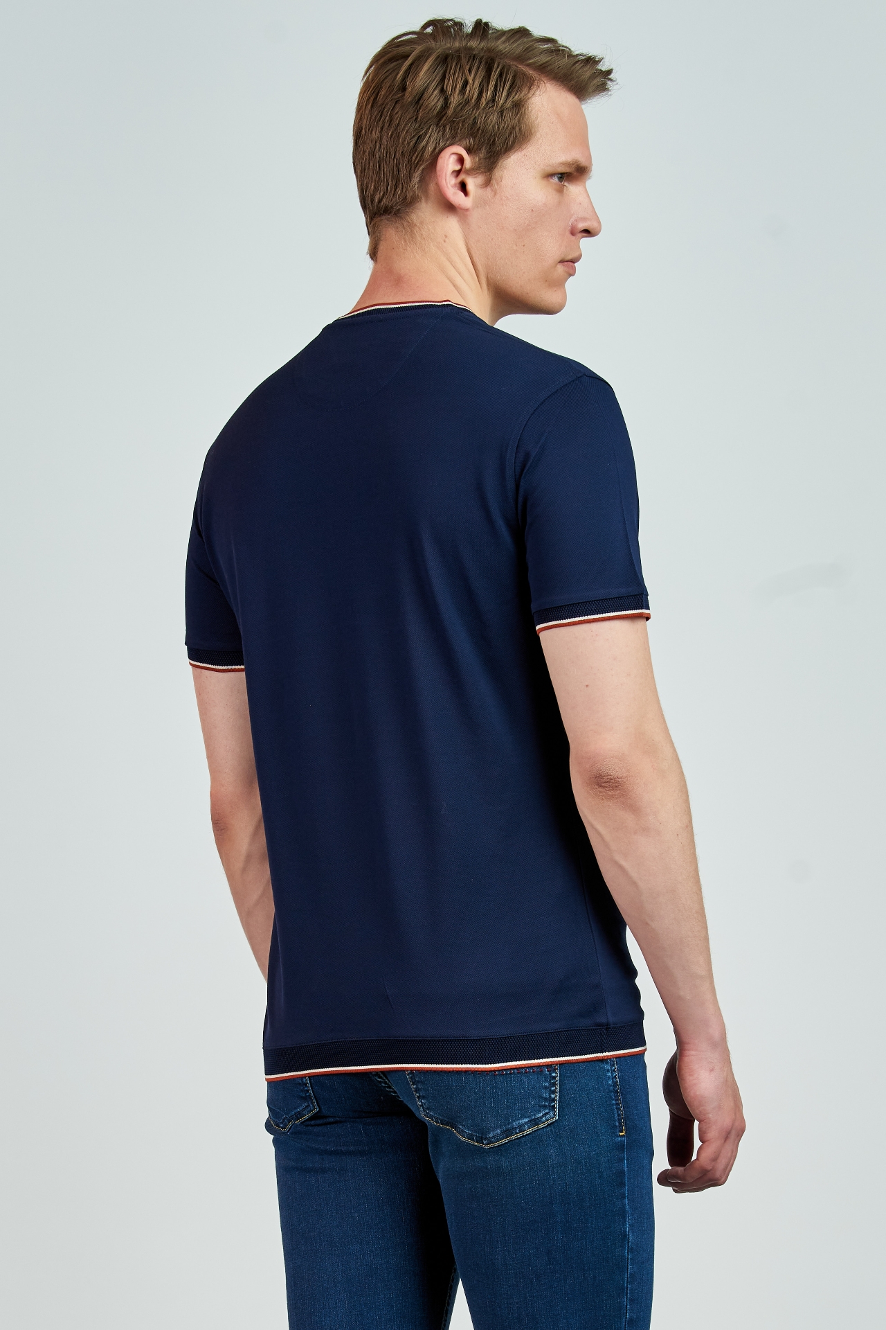 Picture of Giovane Gentile T-shirt