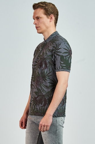 Picture of Giovane G. Designers T-shirt