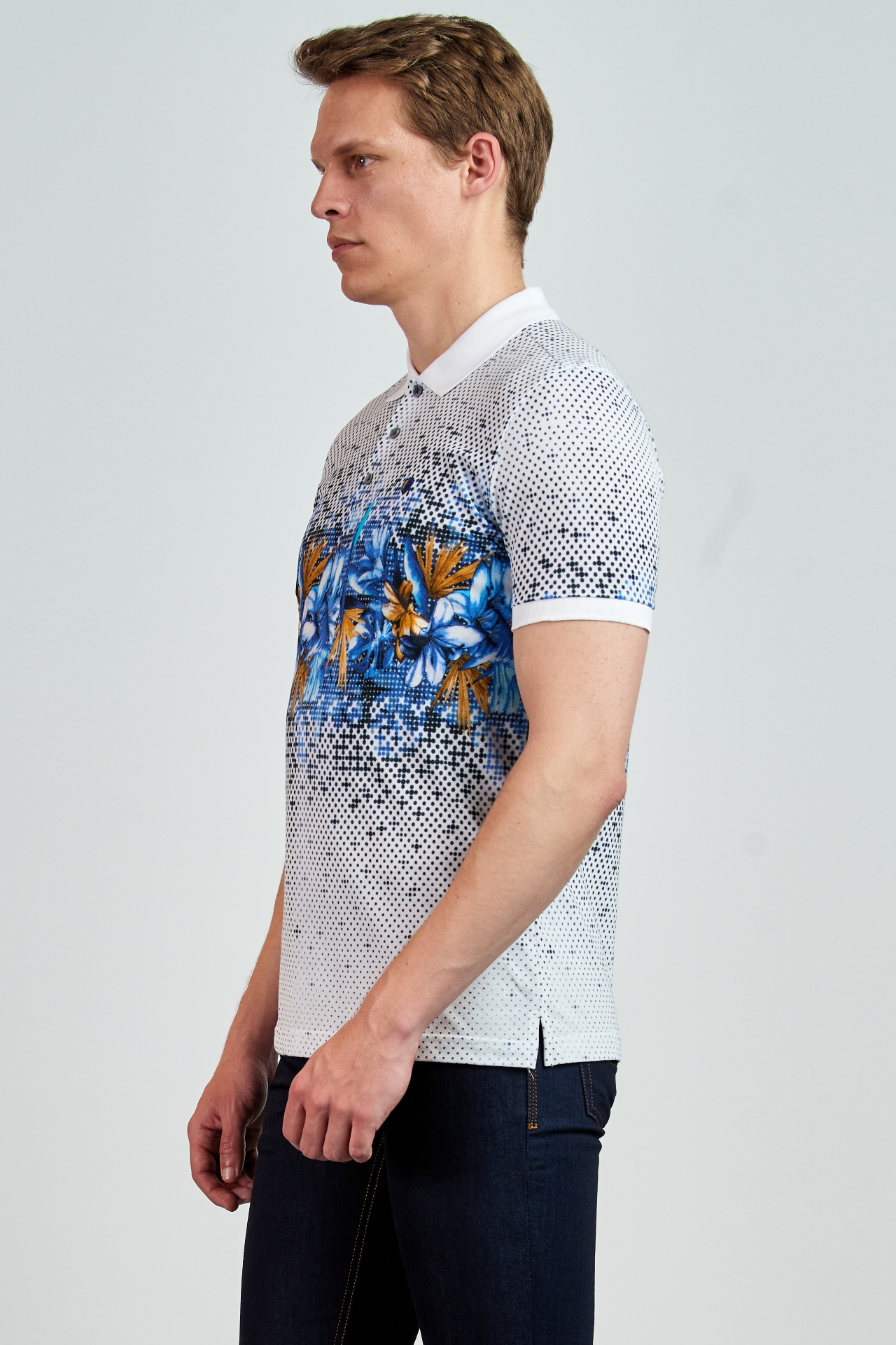 Picture of Giovane G. Designers T-shirt