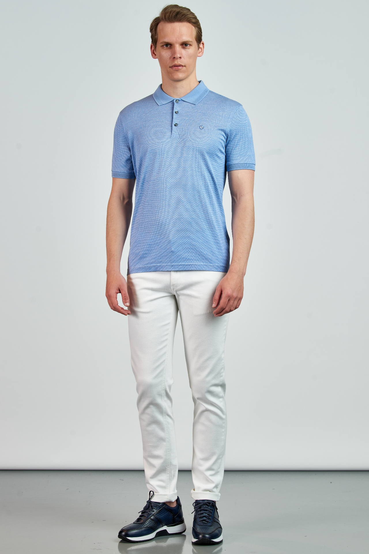 Picture of Giovane Gentile T-shirt