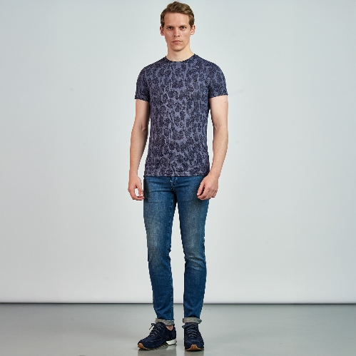 Picture of Giovane G. Designers T-Shirt