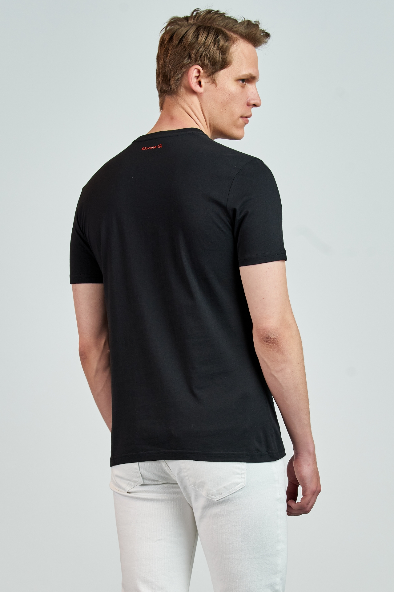 Picture of Giovane G. Designers T-shirt