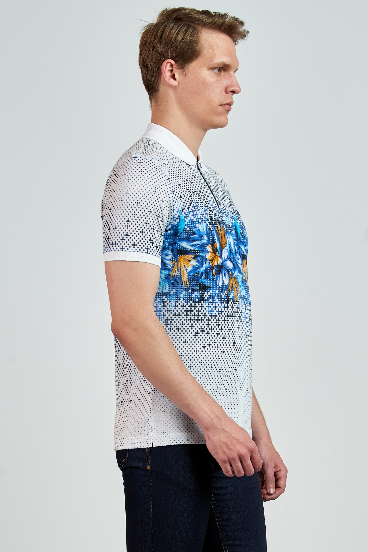 Picture of Giovane G. Designers T-shirt