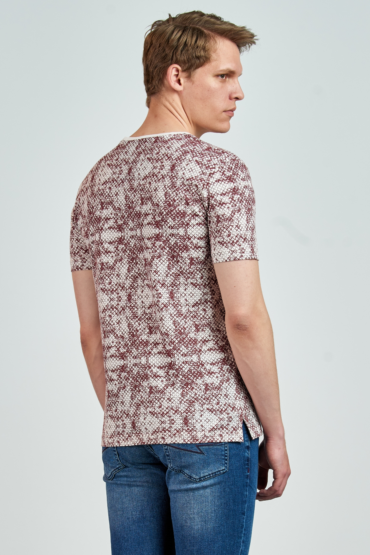 Picture of Giovane G. Designers T-shirt