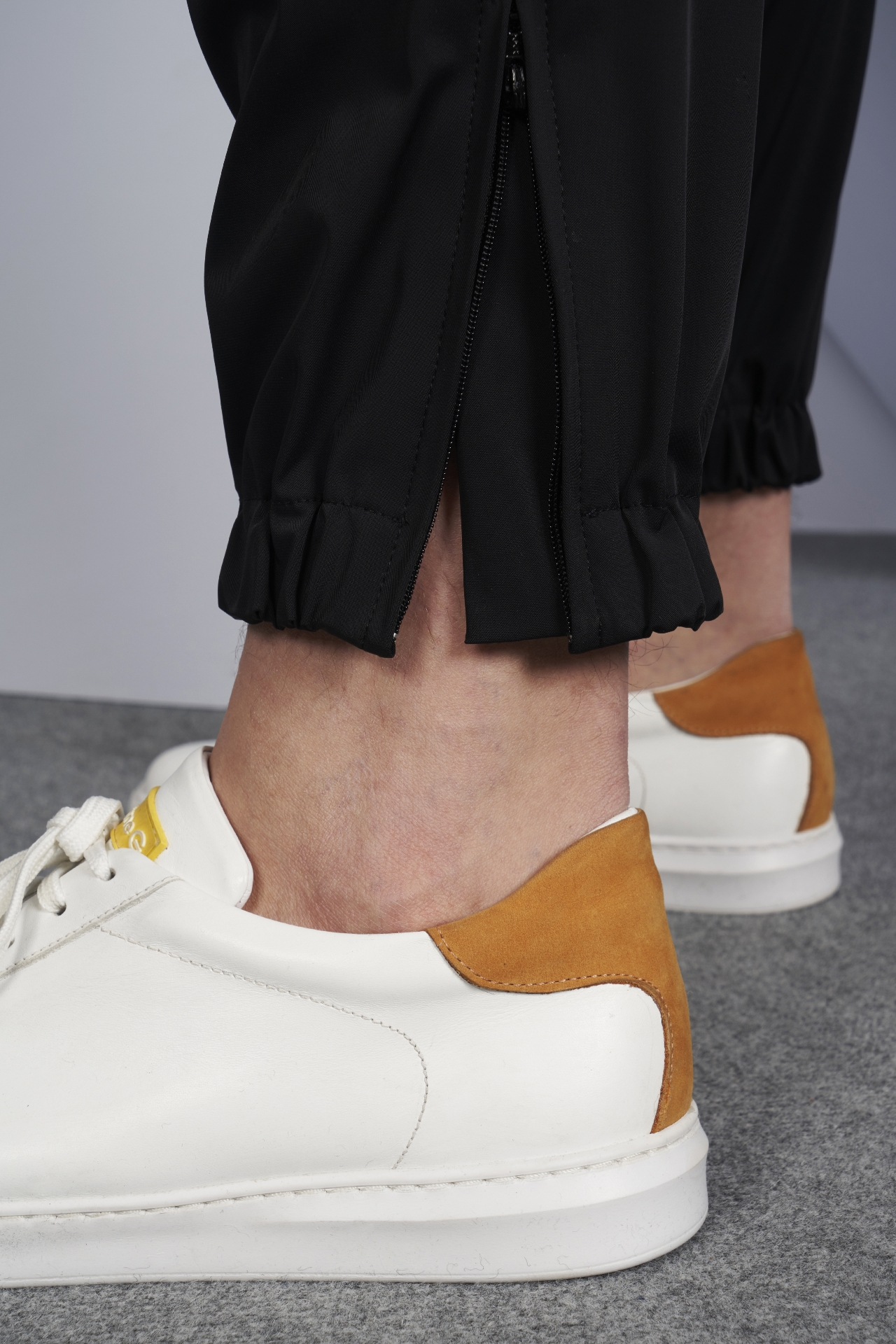 Picture of Giovane Gentile Trousers