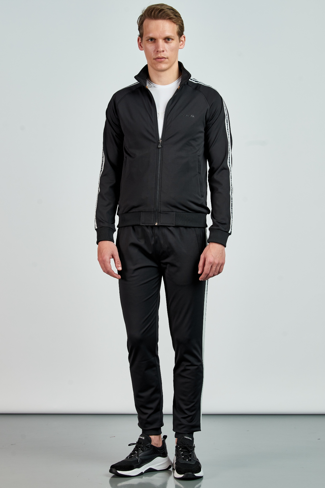 Picture of Giovane G. Designers Tracksuit