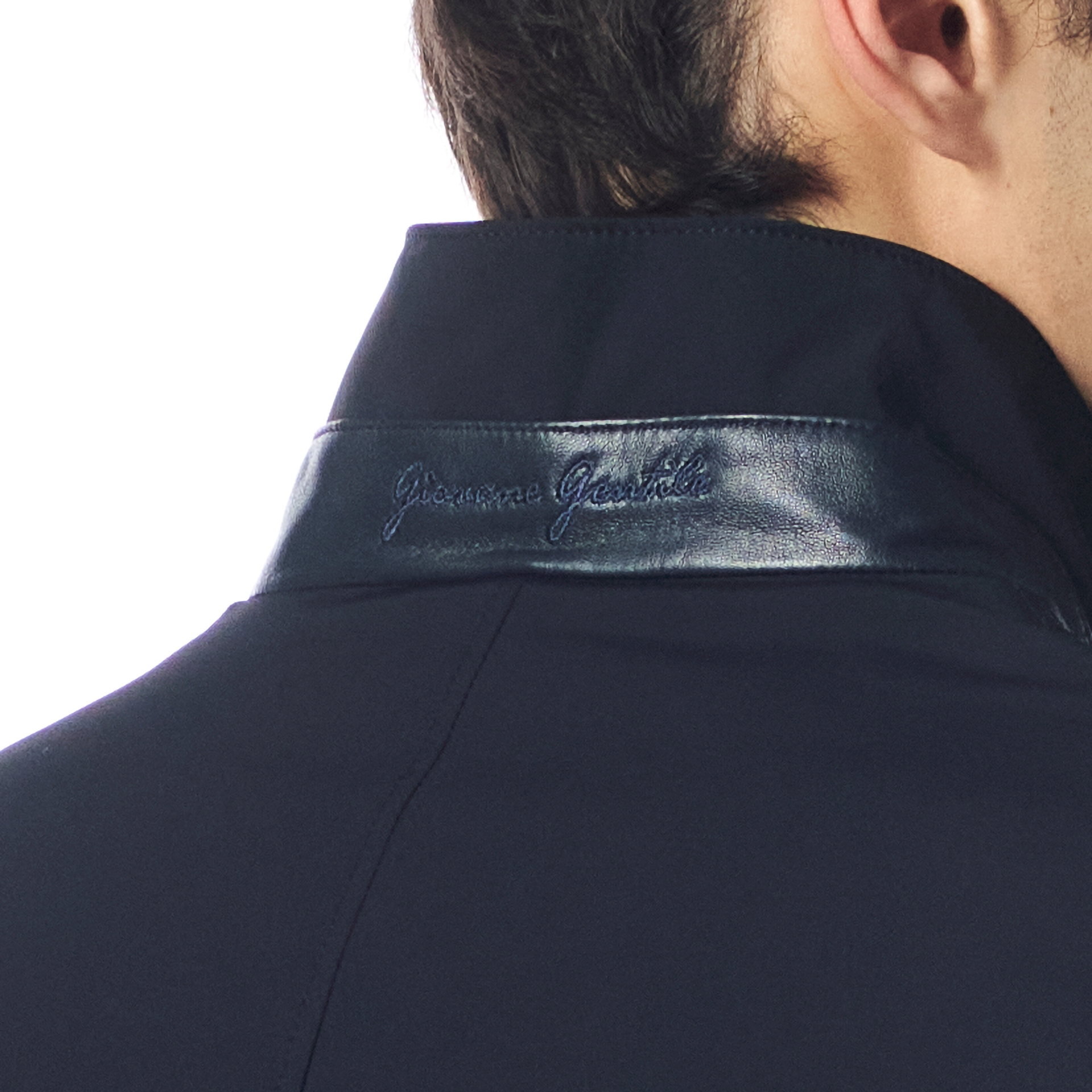 Picture of Giovane Gentile Mont / Kaban