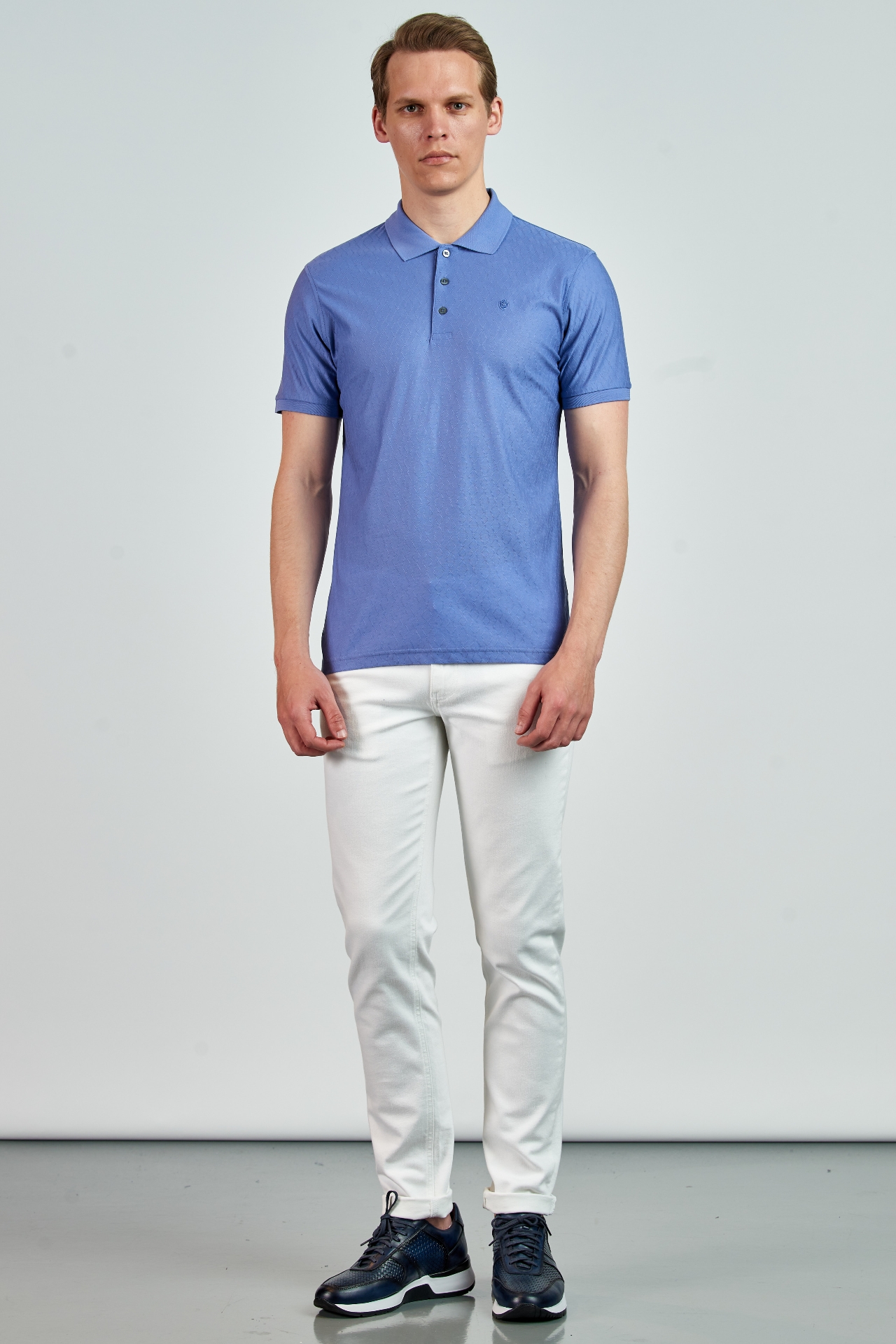 Picture of Giovane Gentile T-shirt