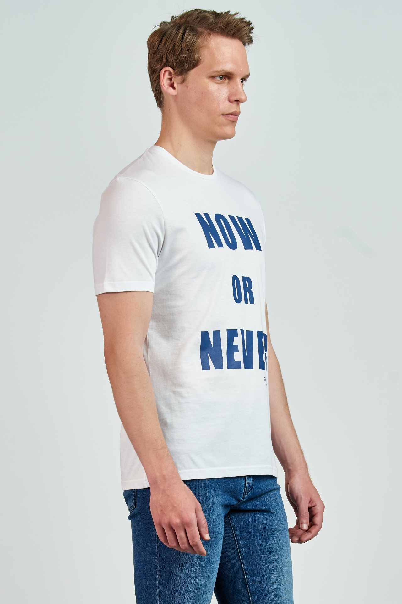 Picture of Giovane G. Designers T-shirt