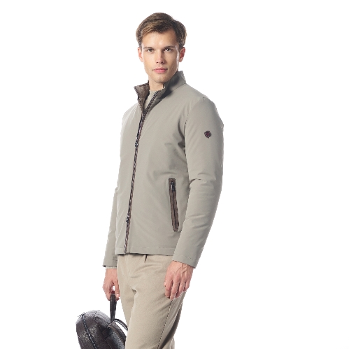 Picture of Giovane Gentile Mont / Kaban