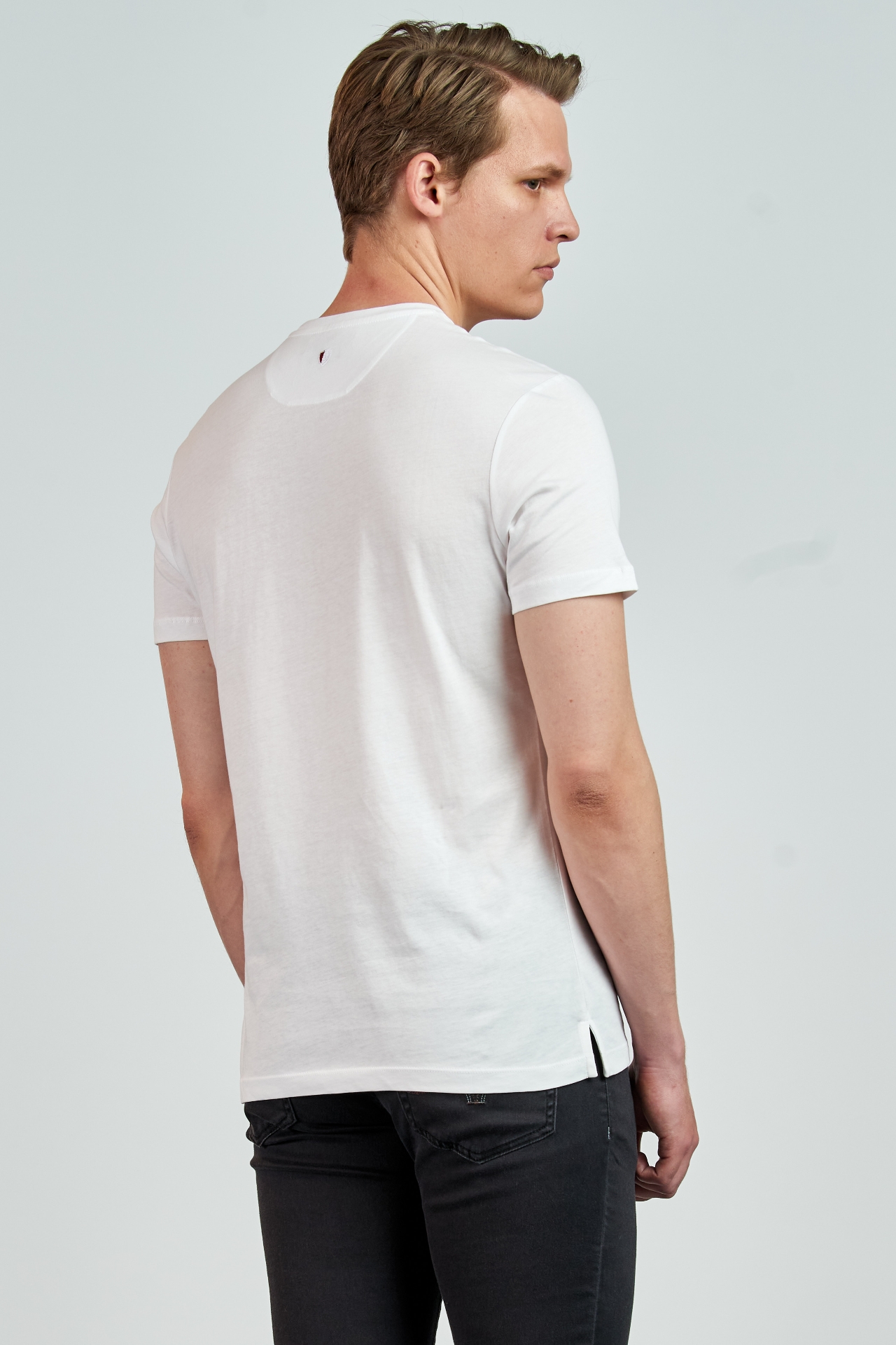 Picture of Giovane Gentile T-shirt
