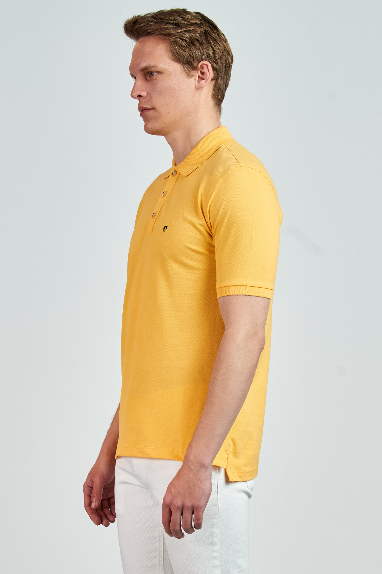 Picture of Giovane G. Designers T-shirt