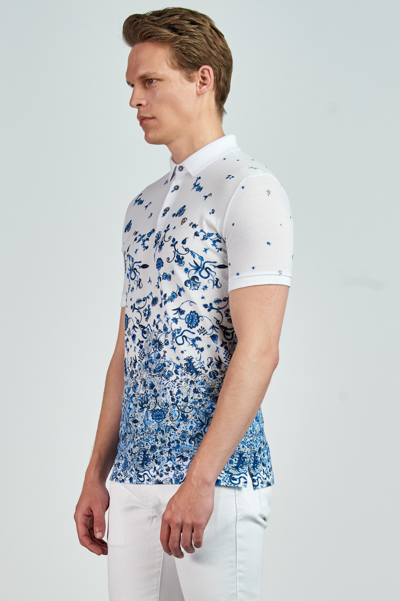 Picture of Giovane G. Designers T-shirt