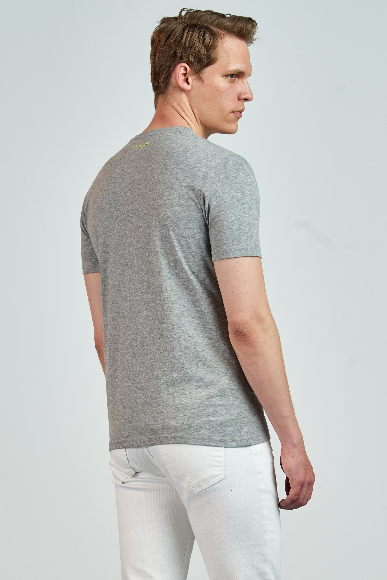 Picture of Giovane G. Designers T-shirt