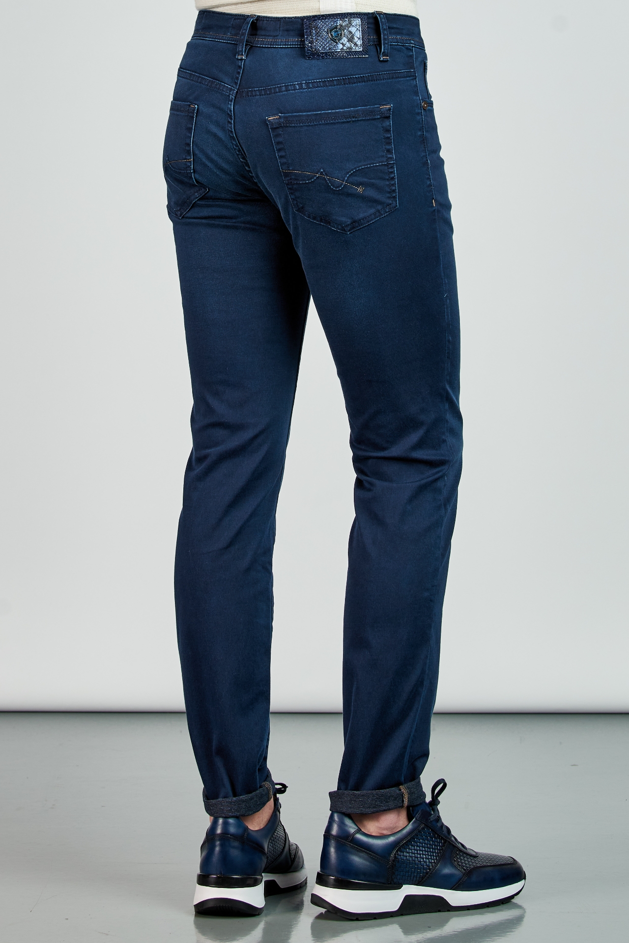 Picture of Giovane Gentile Trousers Denim