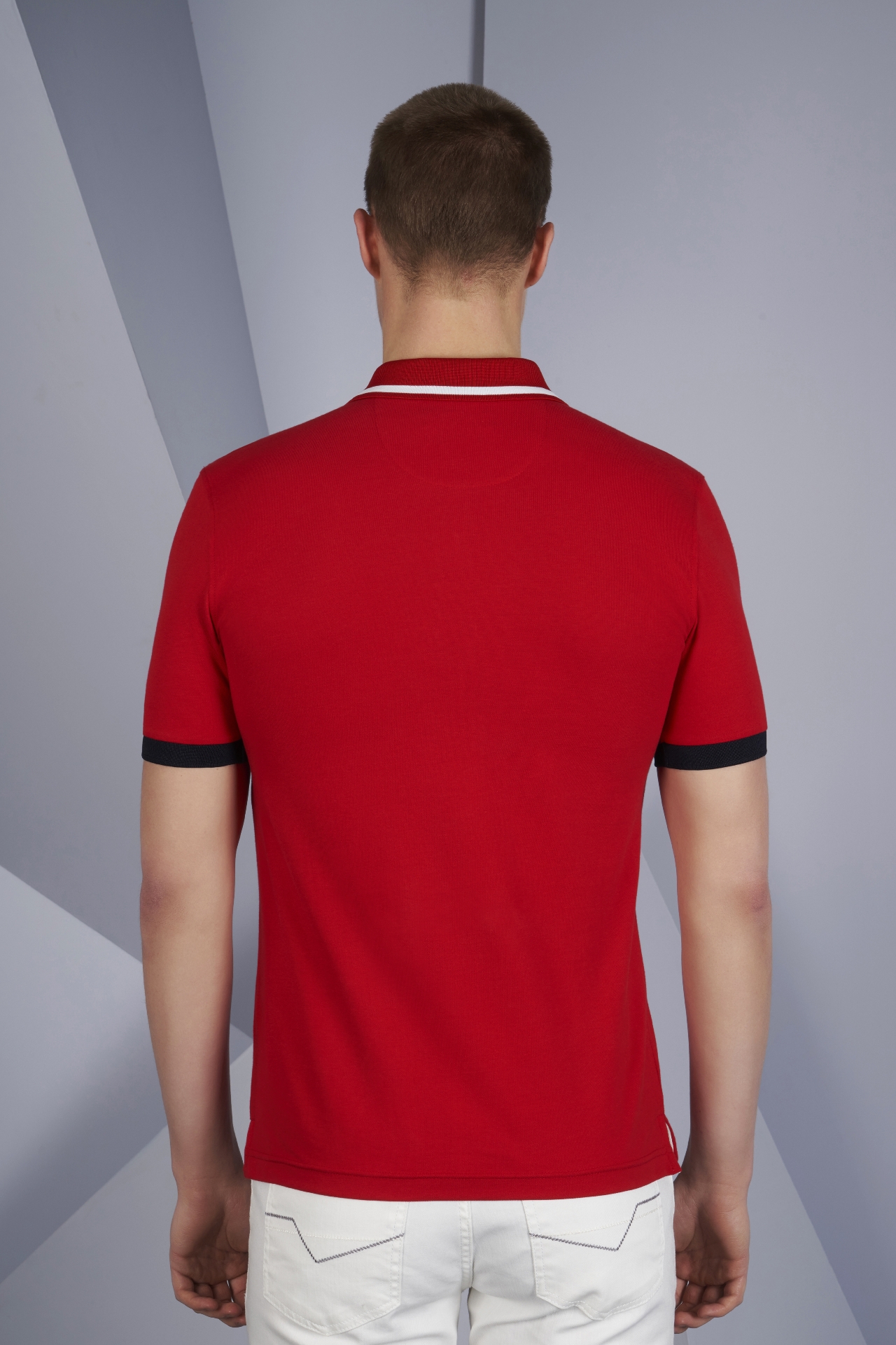 Picture of Giovane G. Designers T-shirt
