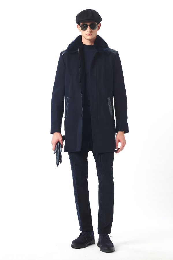Picture of Giovane Gentile Leather Coat