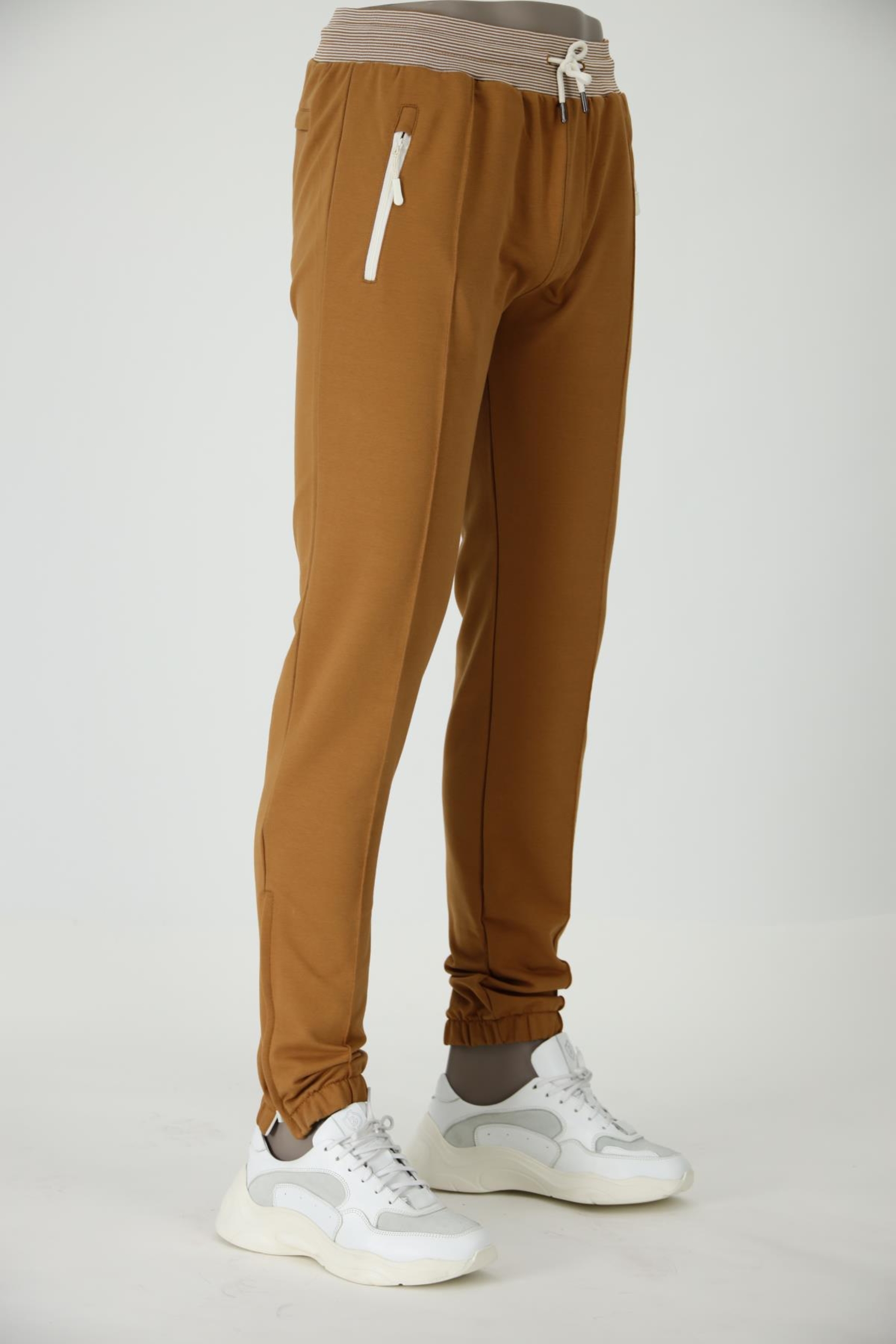 Picture of Giovane G. Designers Sweatpants