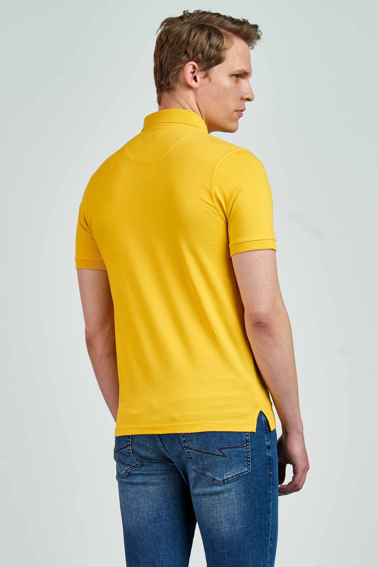 Picture of Giovane G. Designers T-shirt