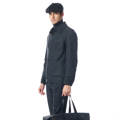 Picture of Giovane Gentile Mont / Kaban