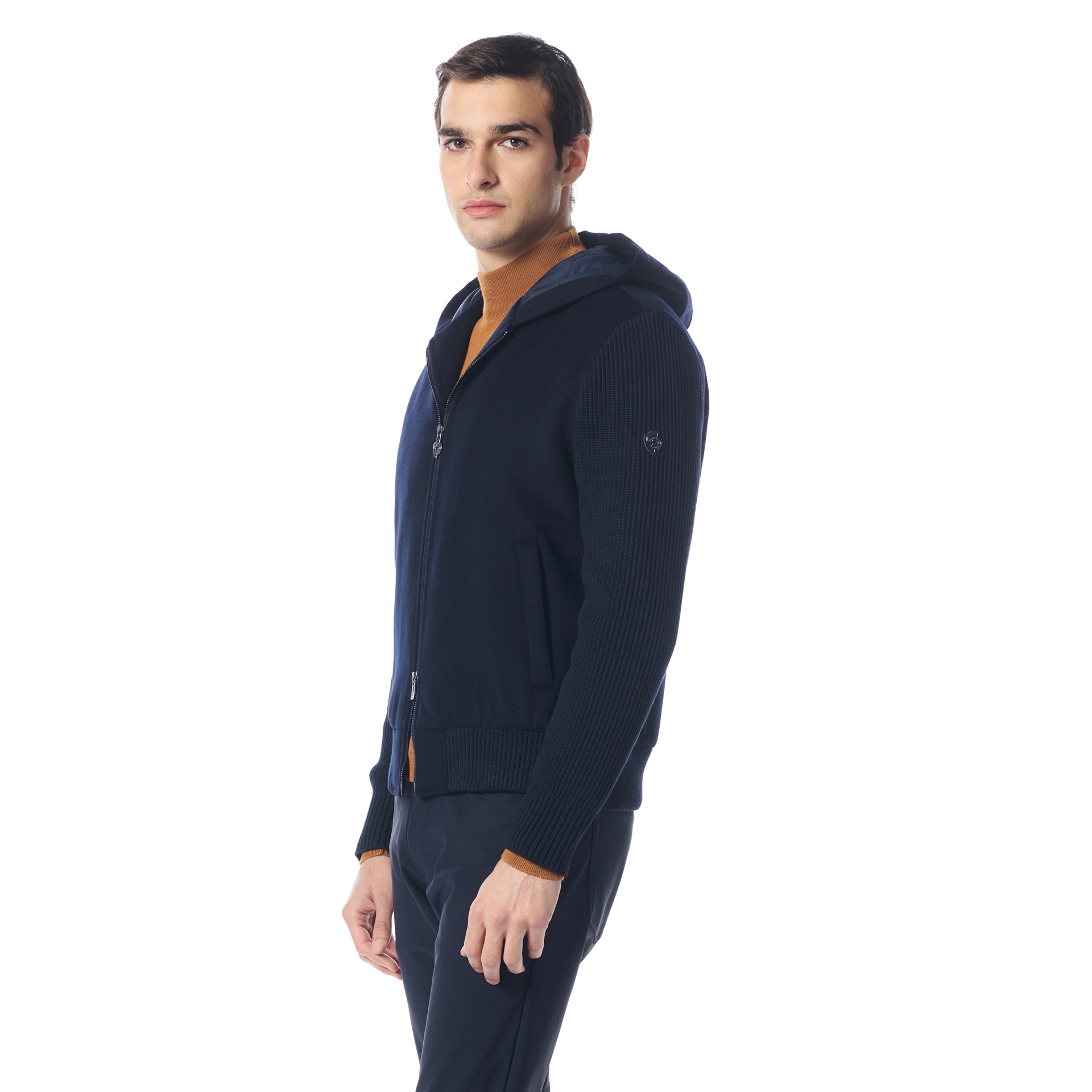 Picture of Giovane Gentile Mont / Kaban