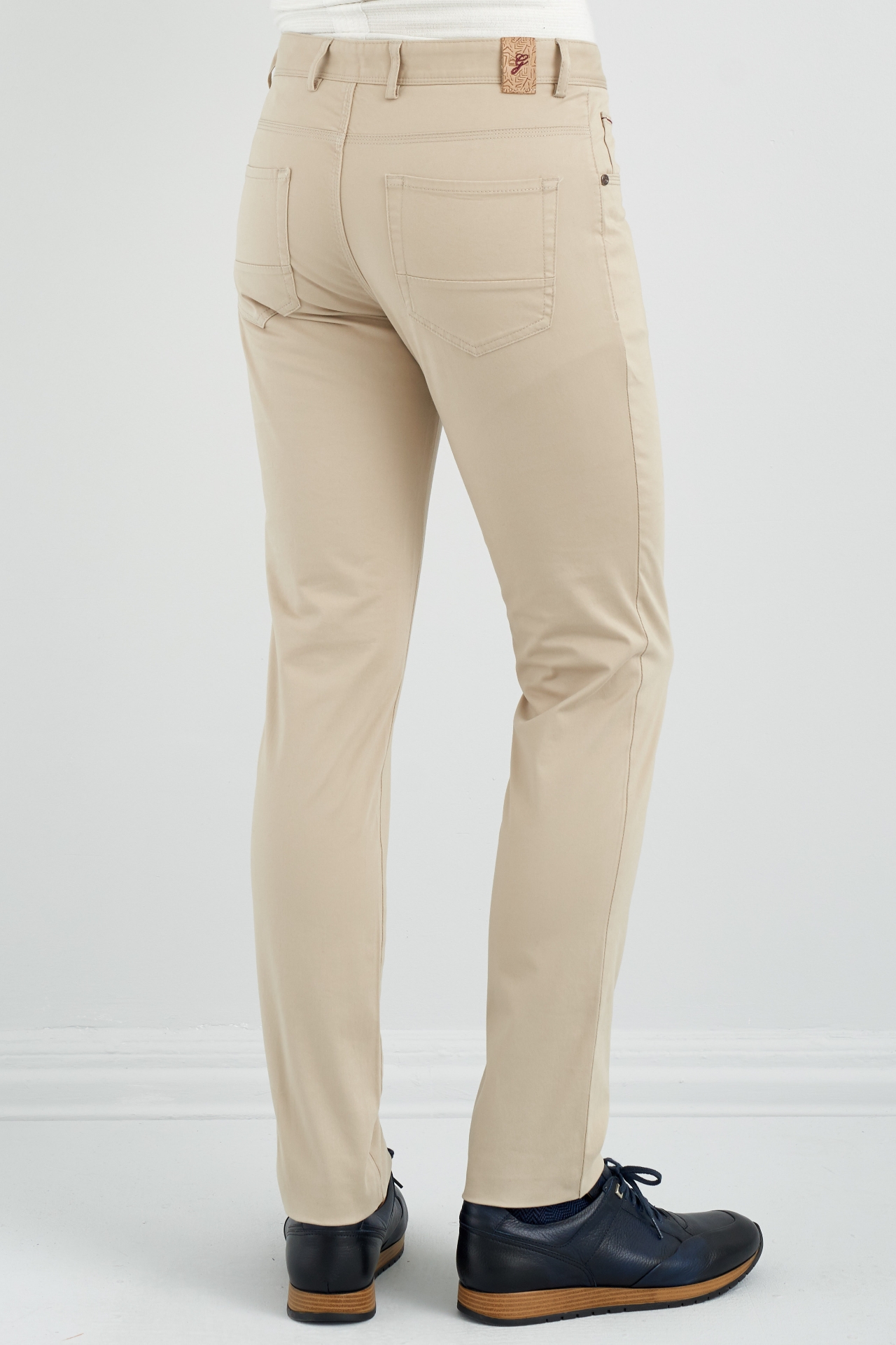 Picture of Giovane Gentile Trousers Casual