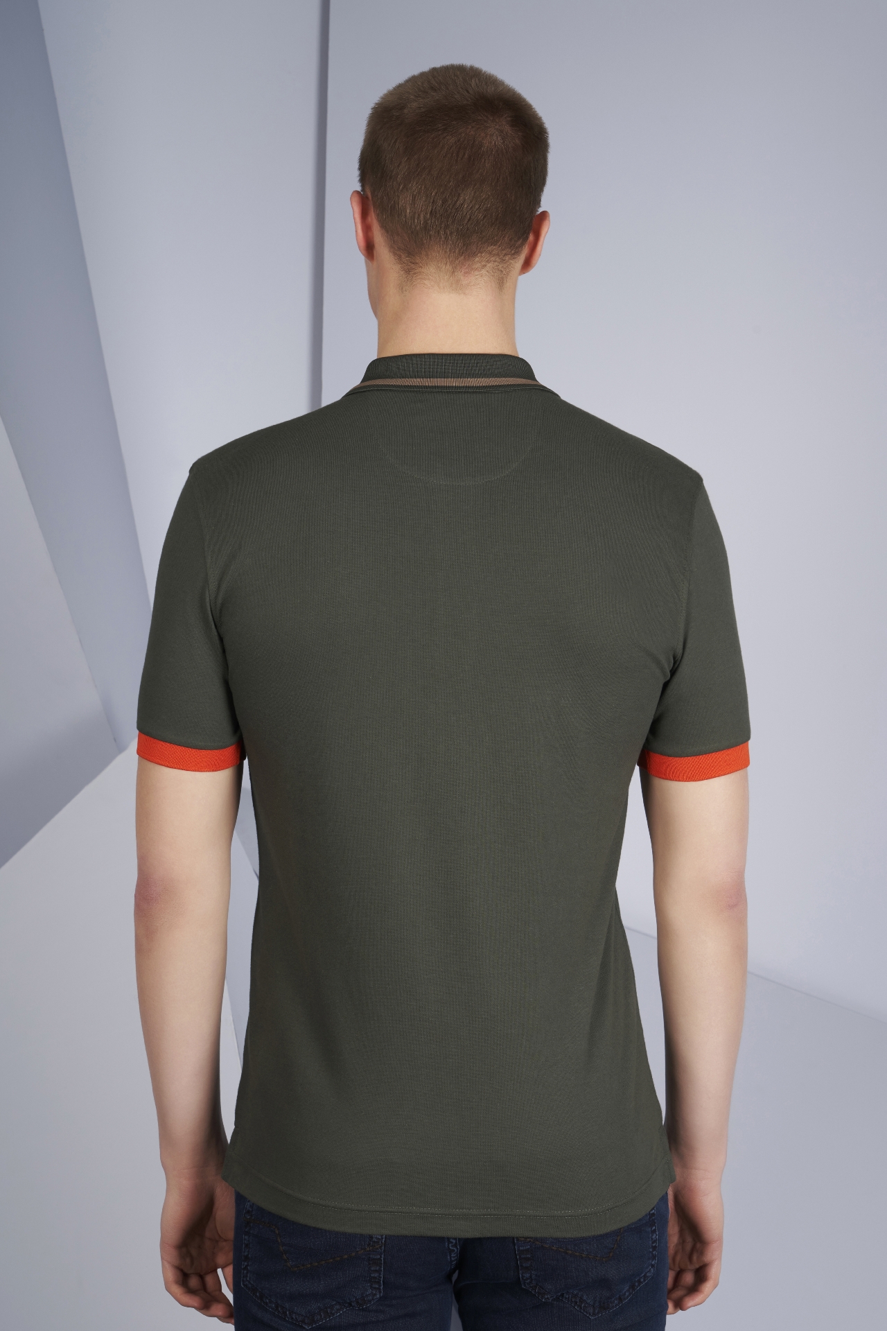 Picture of Giovane G. Designers T-shirt