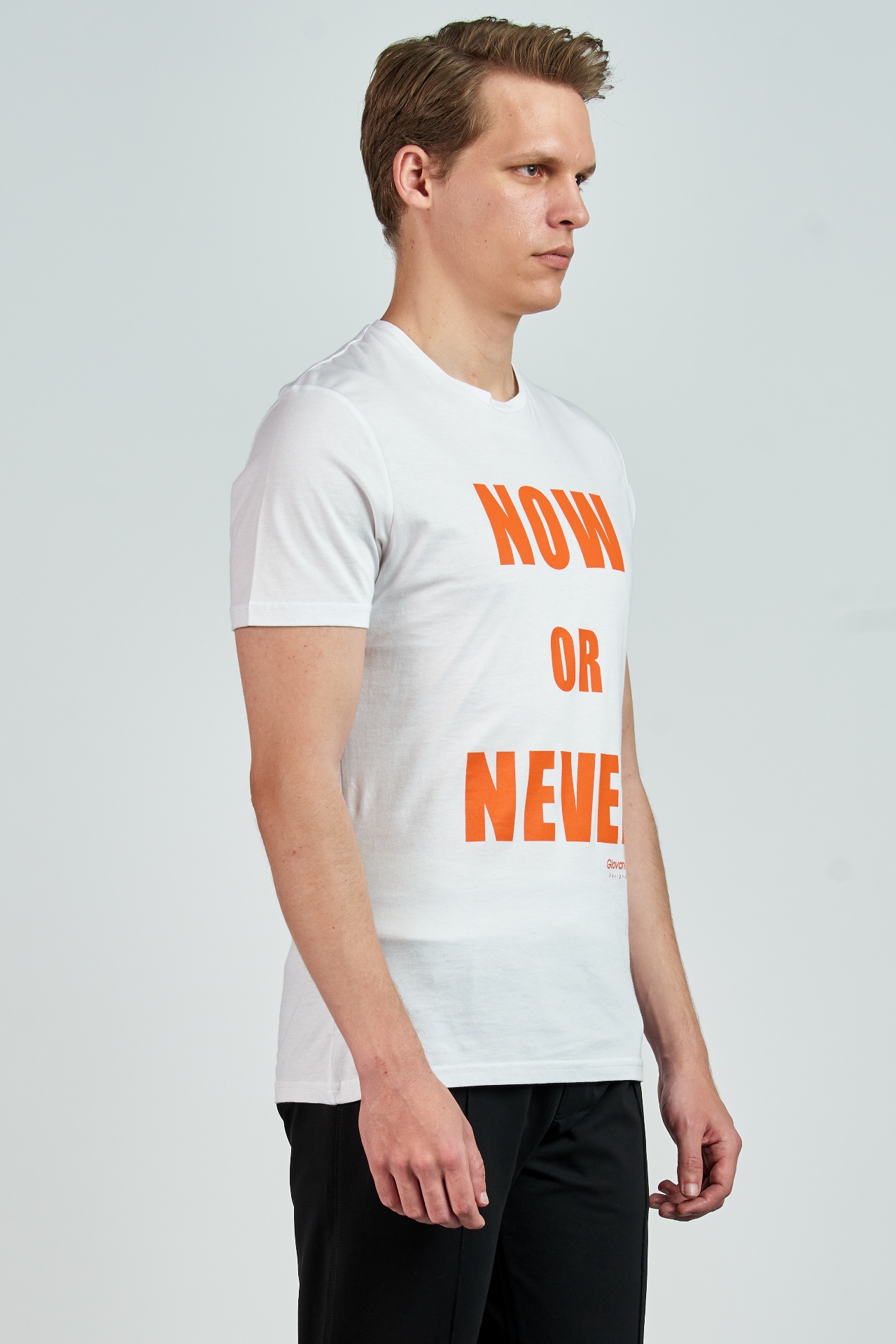 Picture of Giovane G. Designers T-shirt