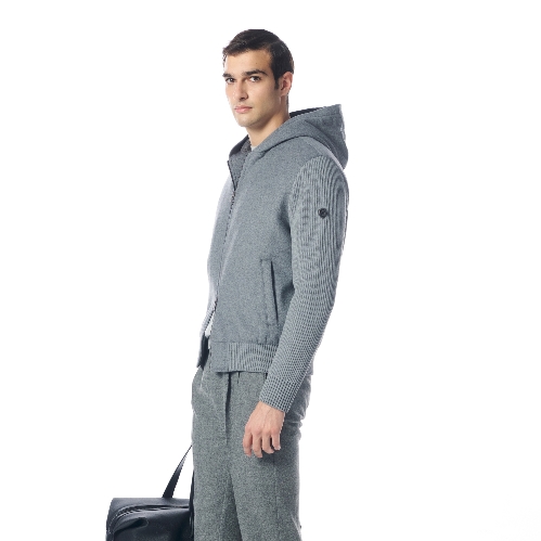 Picture of Giovane Gentile Mont / Kaban