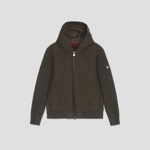 Picture of Giovane Gentile Mont / Kaban