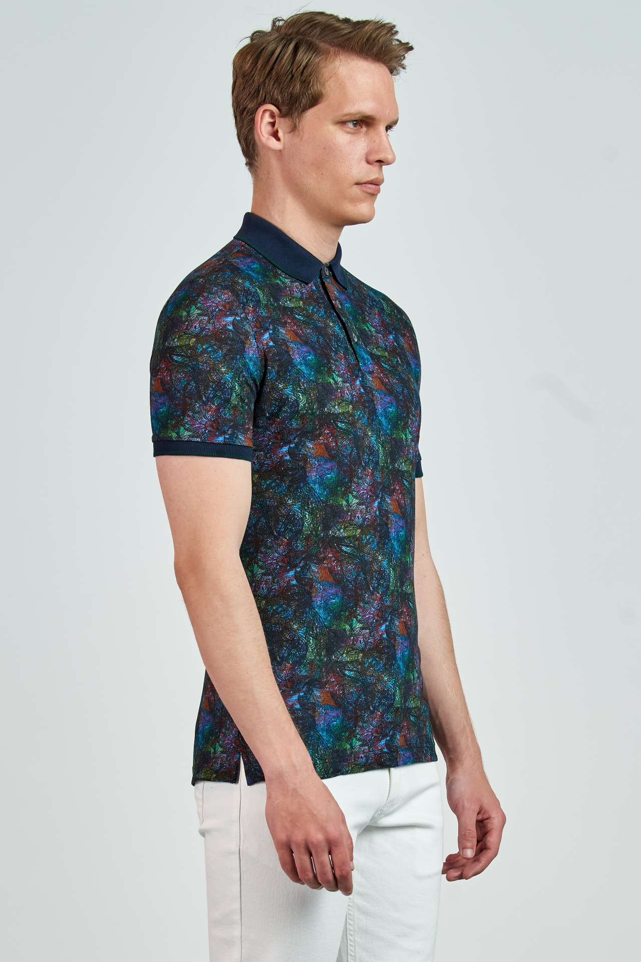 Picture of Giovane G. Designers T-shirt