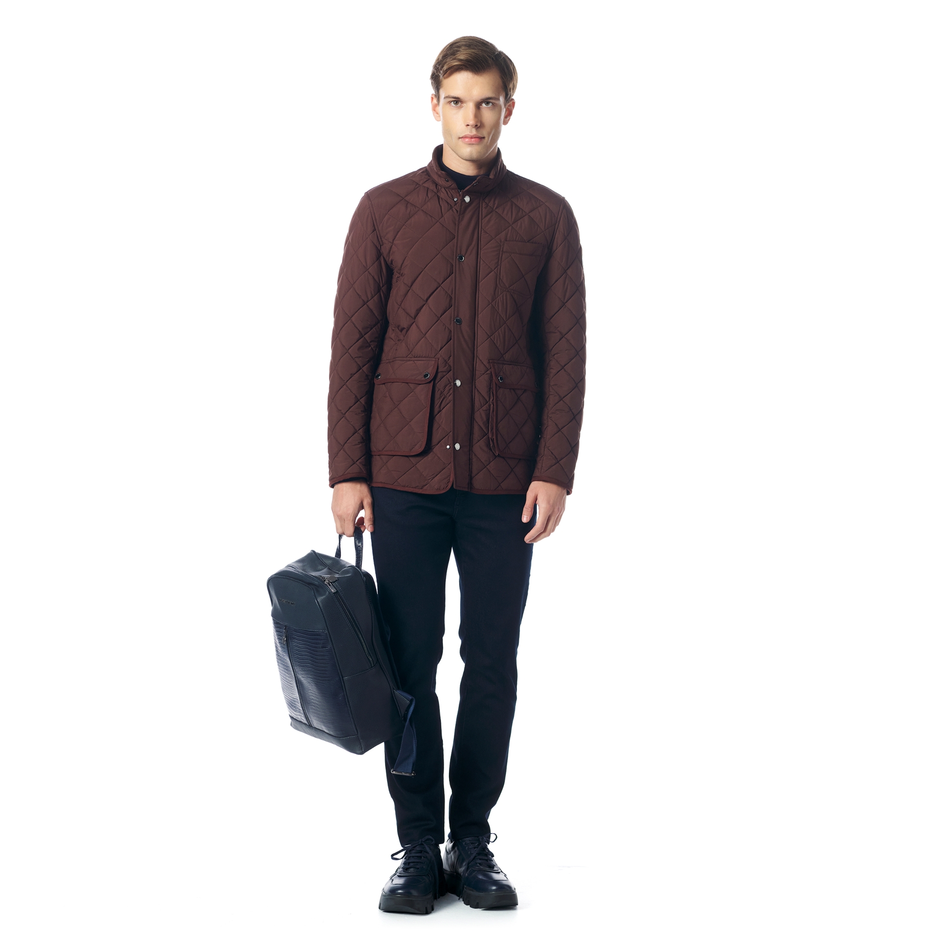 Picture of Giovane Gentile Mont / Kaban